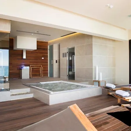 Grand Terme Готель Сірміоне