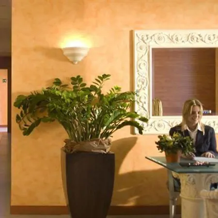 Готель Grand Terme